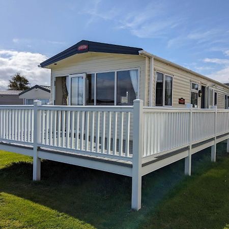 Beautiful Pet Friendly Southerness Caravan With Sea View & Decking Area Mainsriddle Extérieur photo