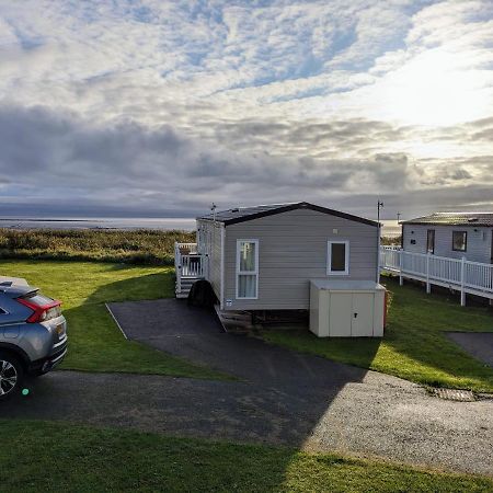 Beautiful Pet Friendly Southerness Caravan With Sea View & Decking Area Mainsriddle Extérieur photo